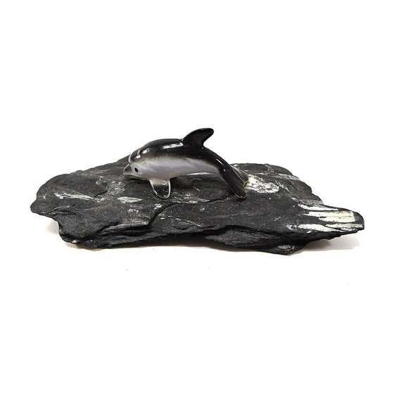 Minature Dolphin Figurine on Painted Slate 3.25" - Picture 4 of 8
